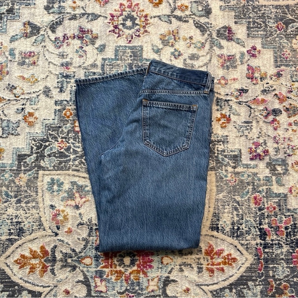 A&F High Rise Loose Jeans 26R